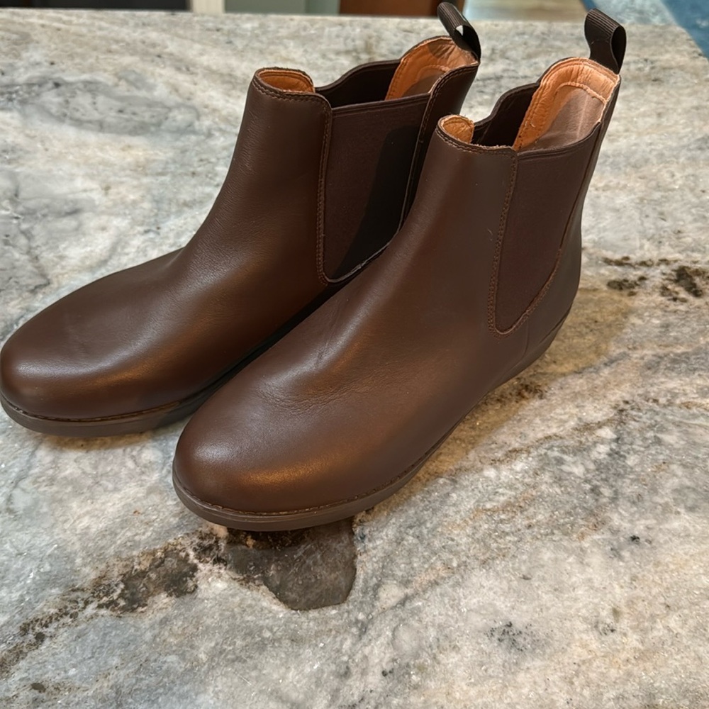 Fit Flop Sumi Ankle boot women’s 11 in brown leather